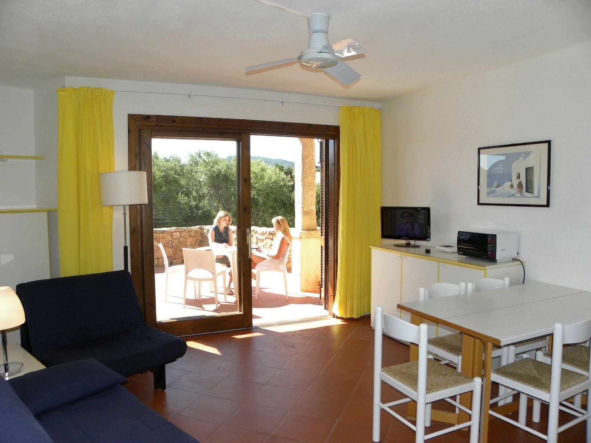 Residence Bouganville Porto Rotondo Eksteriør bilde