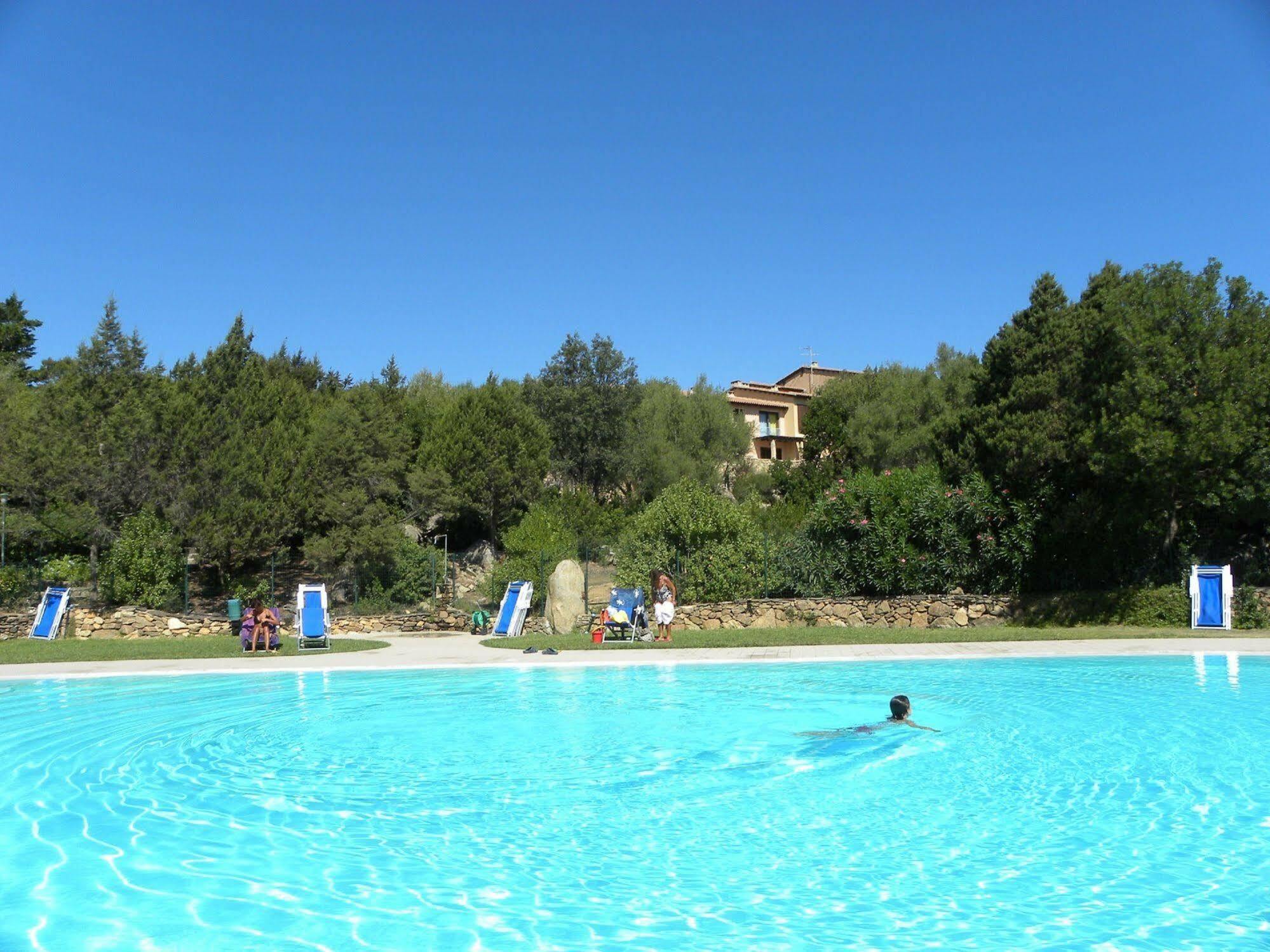 Residence Bouganville Porto Rotondo Eksteriør bilde