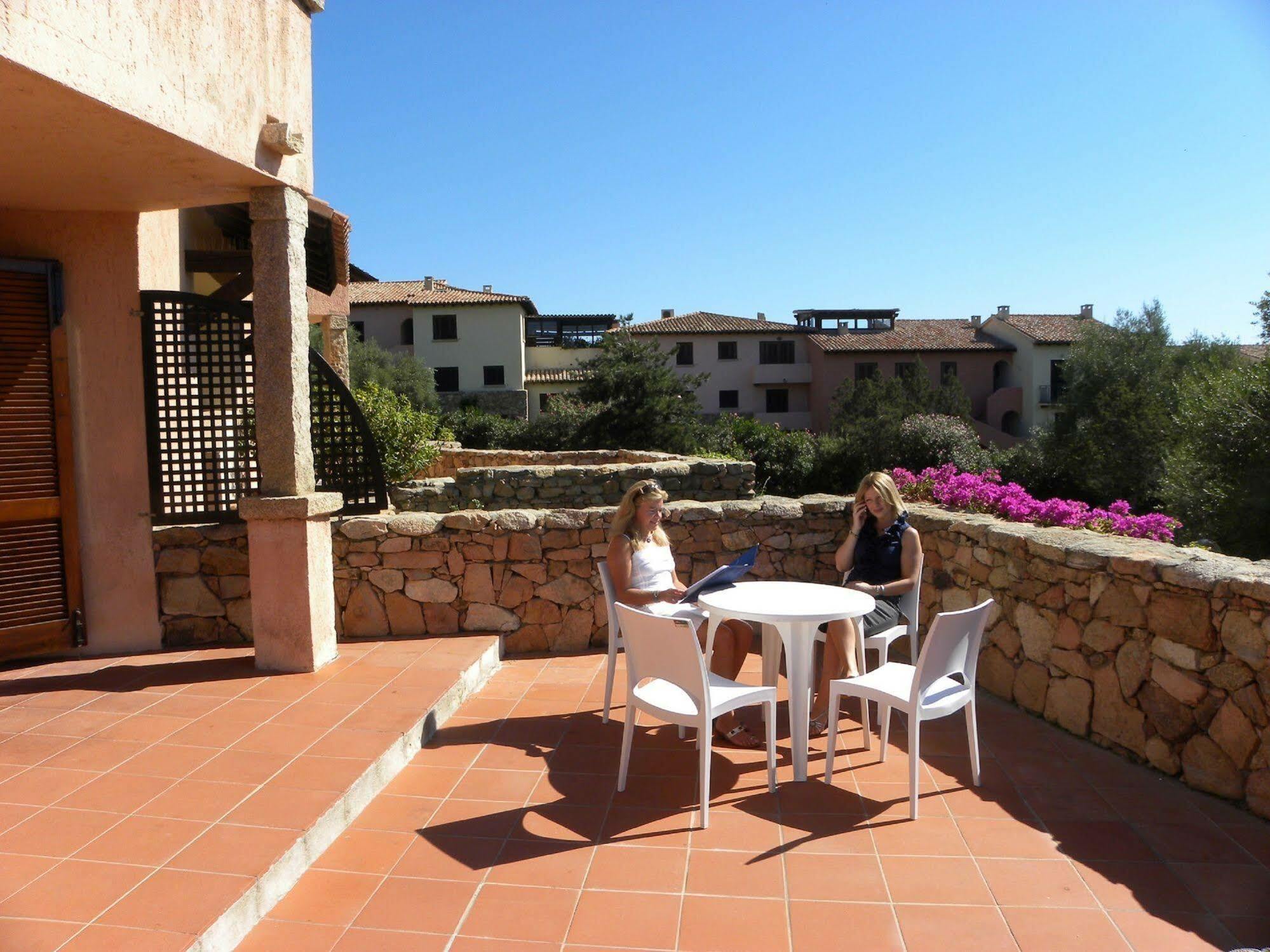 Residence Bouganville Porto Rotondo Eksteriør bilde